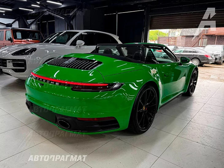 Porsche 911 Carrera 4S