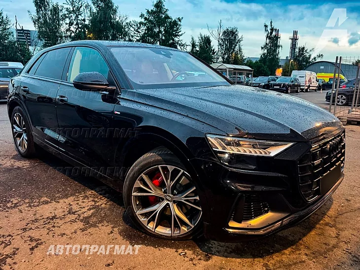 Audi Q8