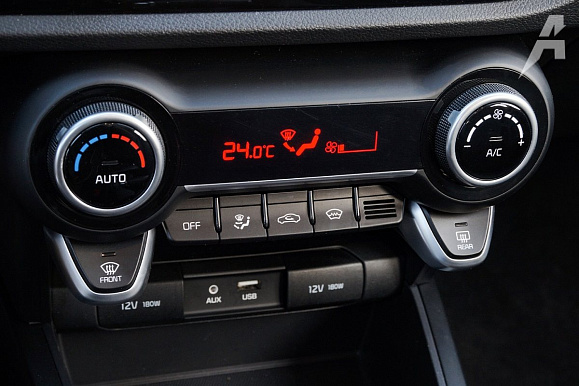 Kia Rio X (X-Line)
