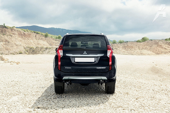 Mitsubishi Pajero Sport III